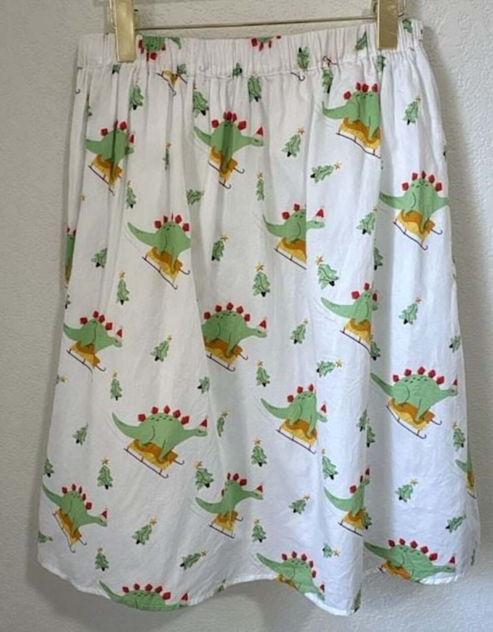 ModCloth Dinosaur Print Skirt with pockets - Picture 3 of 7